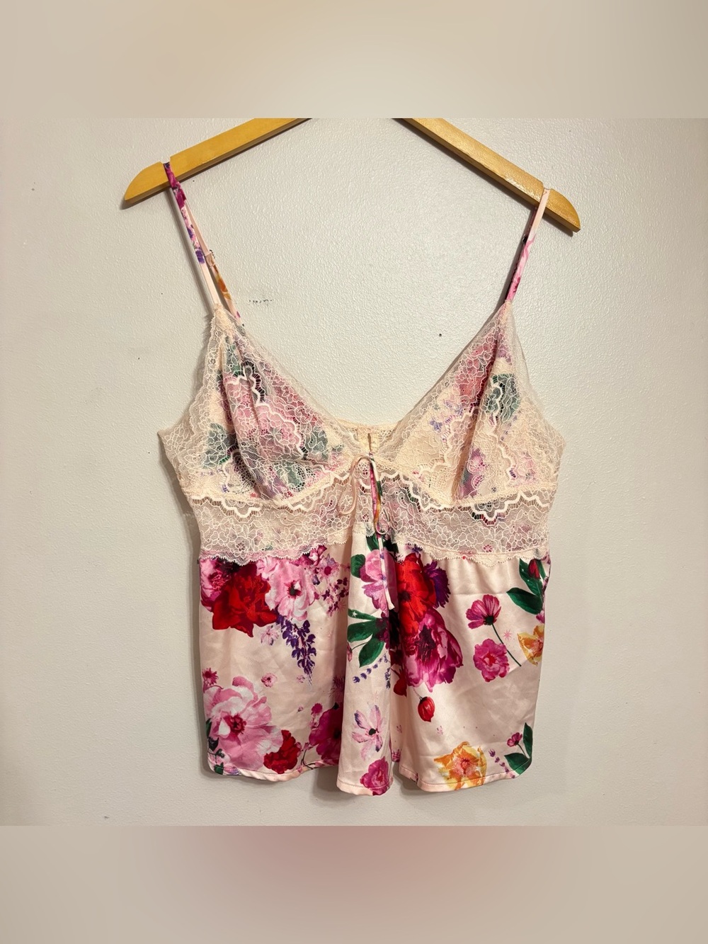 Victoria’s Secret lace top
